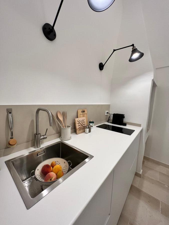 Anfora Dei Segreti - Suite Apartment Поліньяно-а-Маре Екстер'єр фото